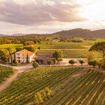 Gite Vert D'Olive Au Milieu Des Vignes - Chateau Les Apies Les Arcs-sur-Argens Exterior photo